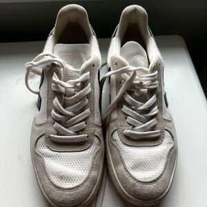 Veja Womens Sneakers